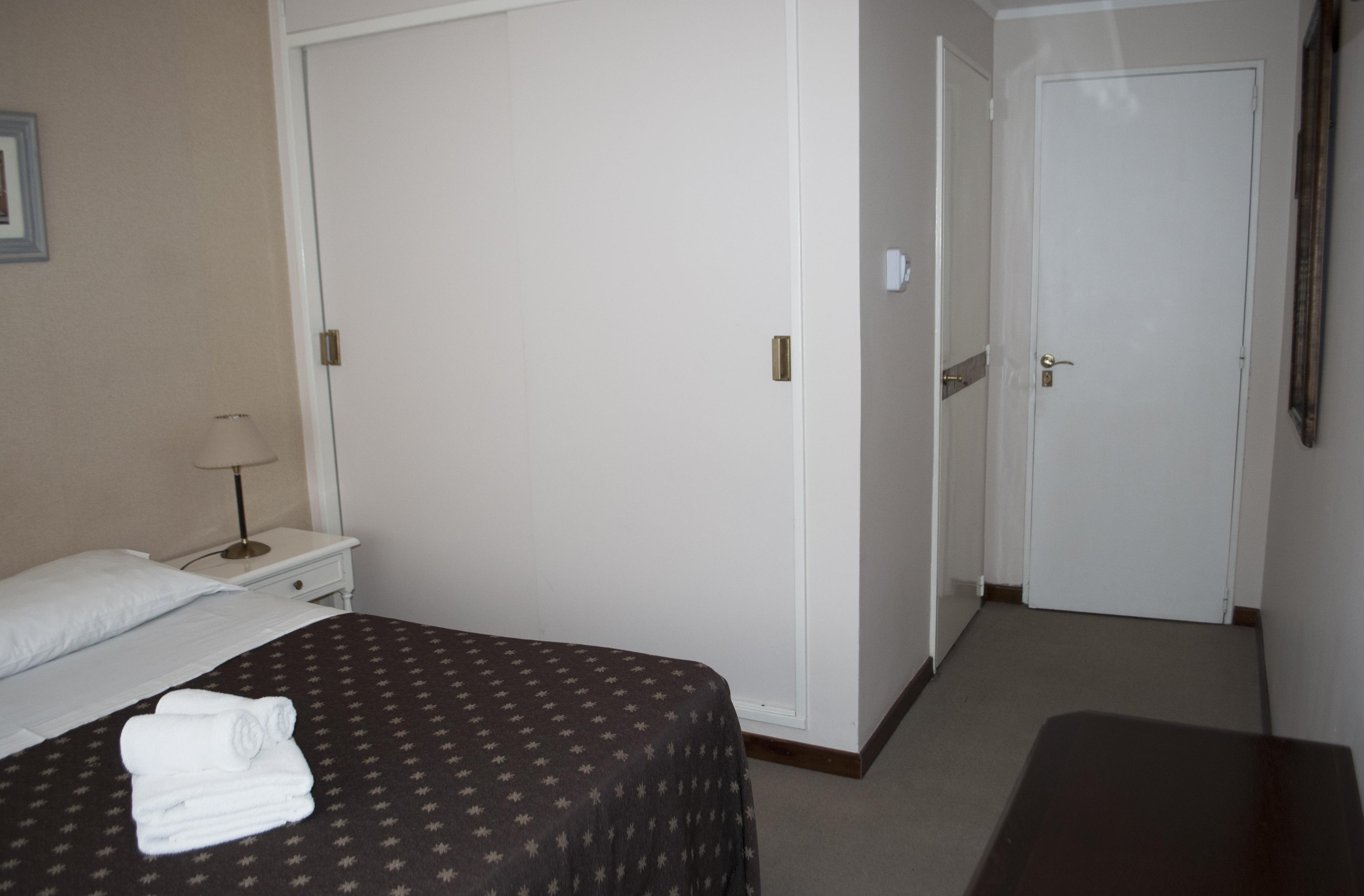 Hotel Gran Madryn Пуэрто-Мадрин Экстерьер фото