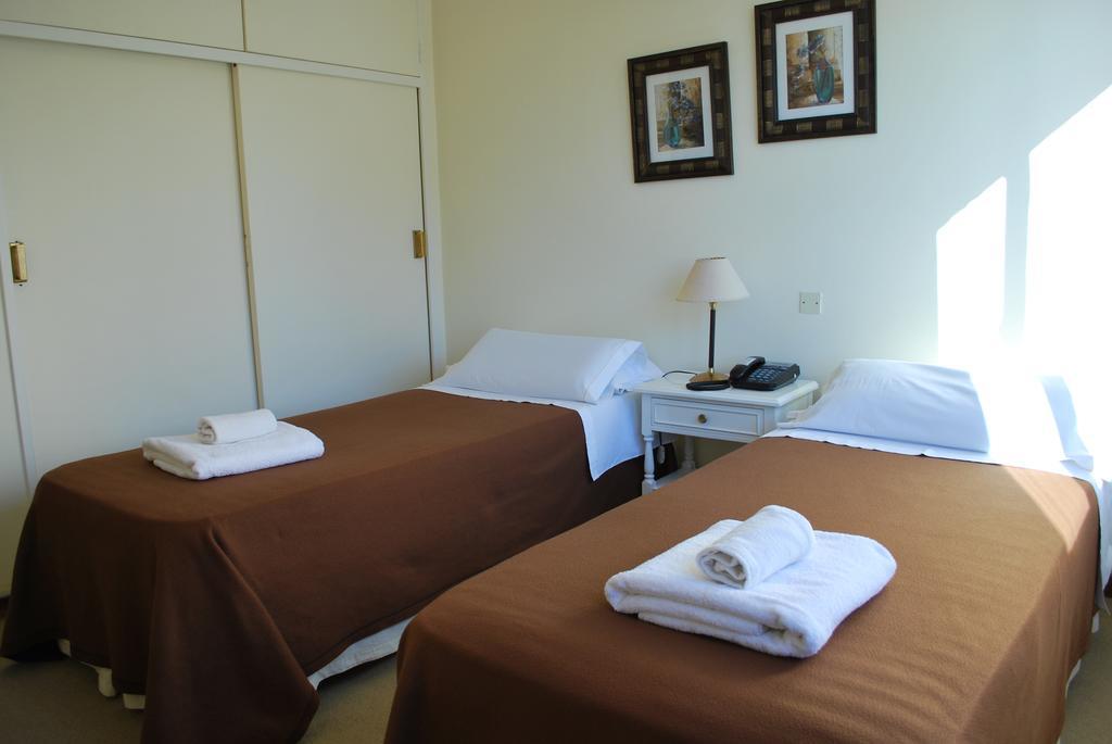 Hotel Gran Madryn Пуэрто-Мадрин Экстерьер фото